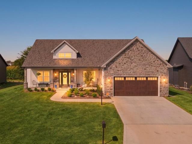2838 E Stone Creek Blvd, Urbana, IL 61802