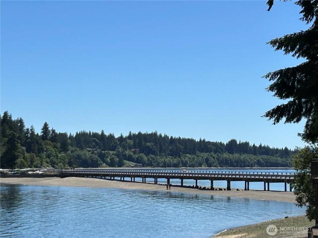 2838 Steamboat Island Loop NW