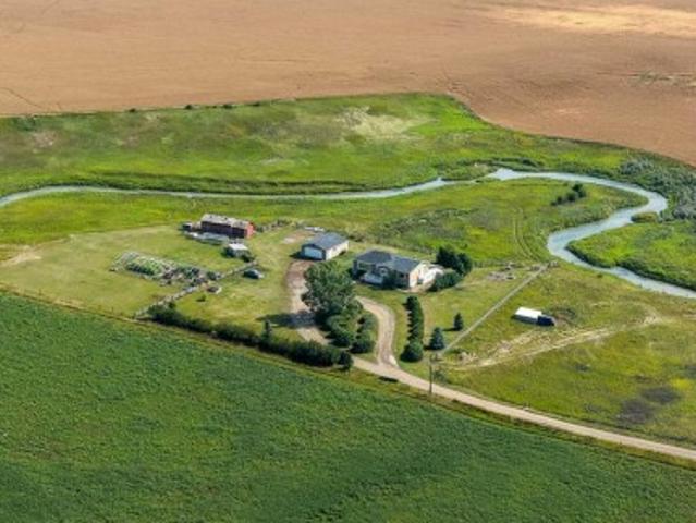 283042 Township Road 164, Rural Willow Creek No. 26, M. D. Of, AB, T0L 1R0 house for sale | Listing ID A2339 | Royal LePage