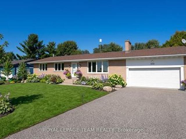 2830 John Shaw Road, Ottawa, ON, K0A 2H0 house for sale | Listing ID X13794 | Royal LePage