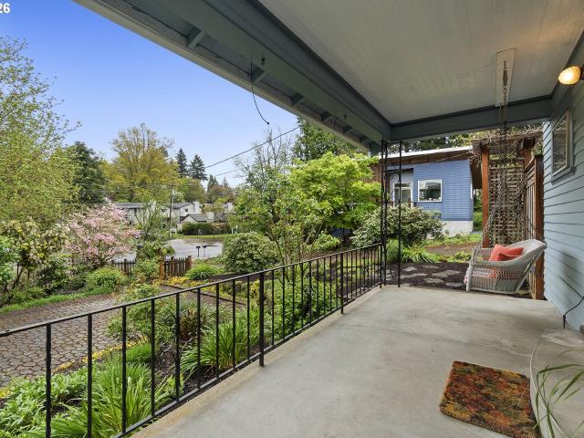 2830 sw multnomah blvd