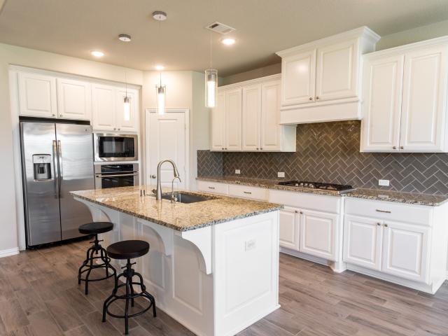 2831 Maple Oak Lane