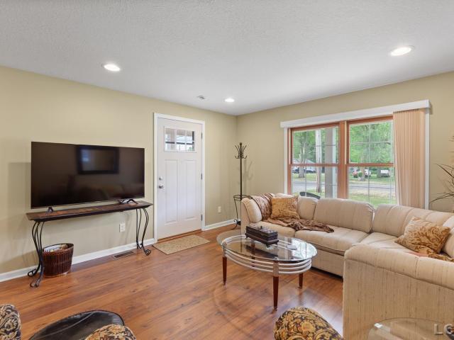 2831 Carson Highway