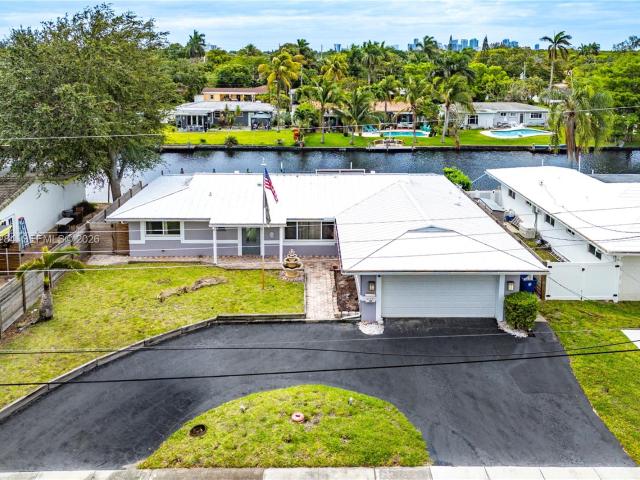 2832 NW 10th Ave, Wilton Manors, FL 33311 | MLS #A12003
