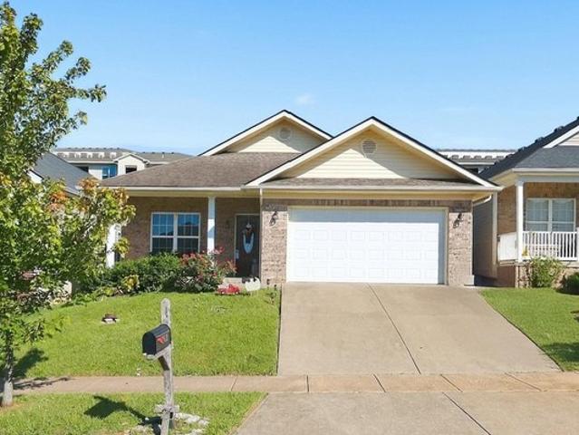2832 Sullivans Trce, Lexington, KY 40511
