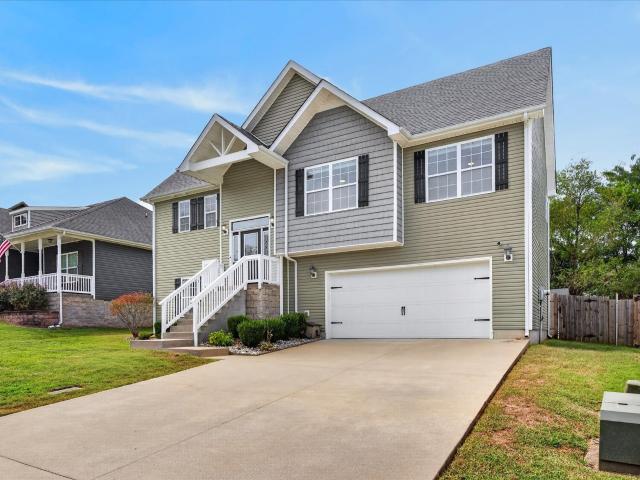 2833 Russet Ridge Dr
