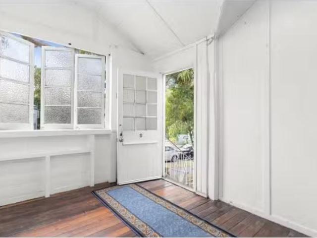 2/83 Buranda Street, WOOLLOONGABBA Apartment for rent Listed.