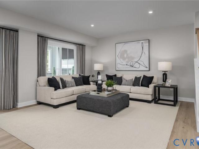 2840 Calgary Lane