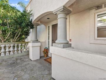 2842 Torrey Pines Rd