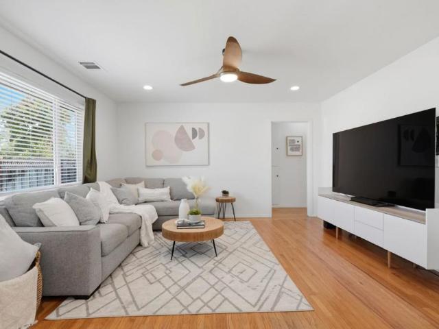 2843 Rustic Drive