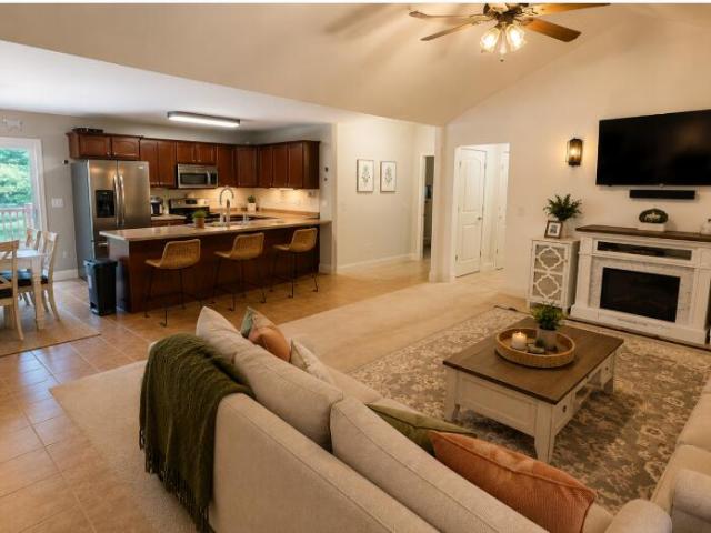 284 Belle Circle