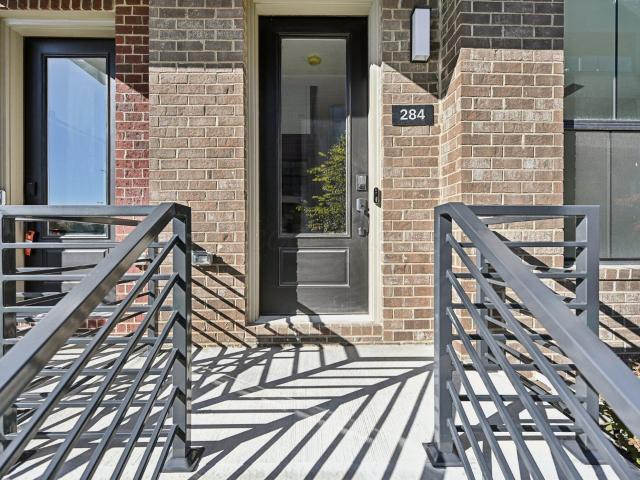 284 Dickenson Street