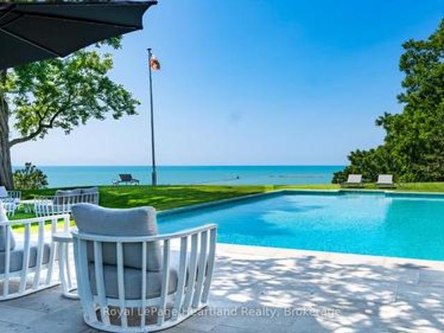 284 Elgin Avenue W, Goderich. Town, ON, N7A 2G1 Luxury House for sale | Listing ID X13642 | Royal LePage Carriage Trade Luxury Properties