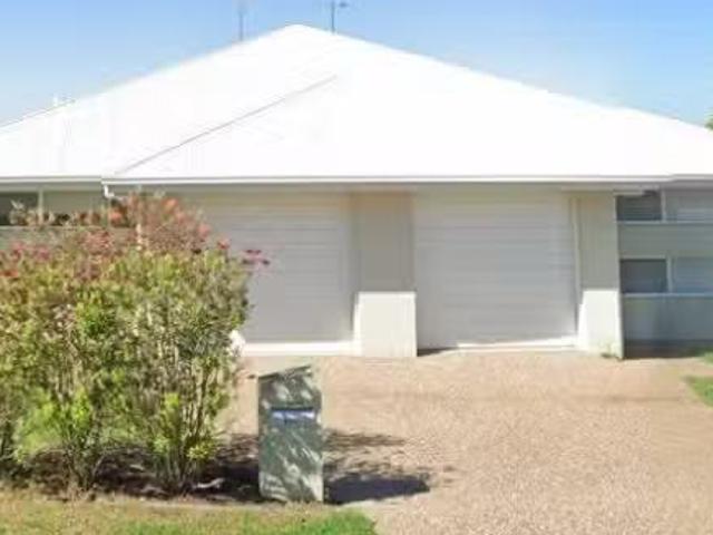 2/84 Sanctuary Drive, Cranley, QLD 4350