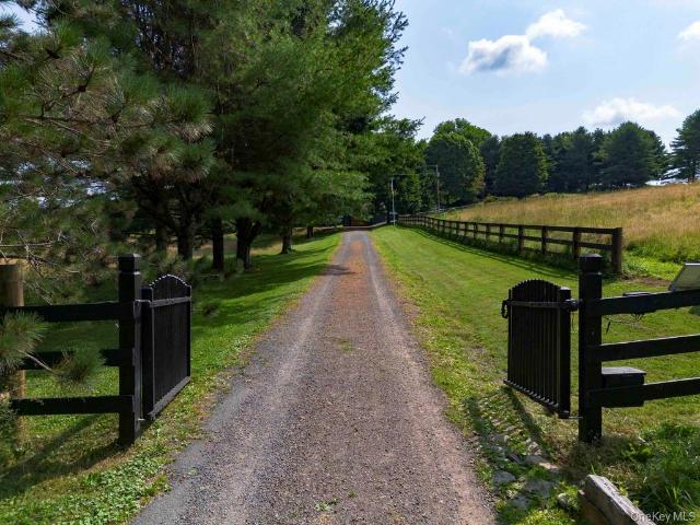284 Ridge Road
