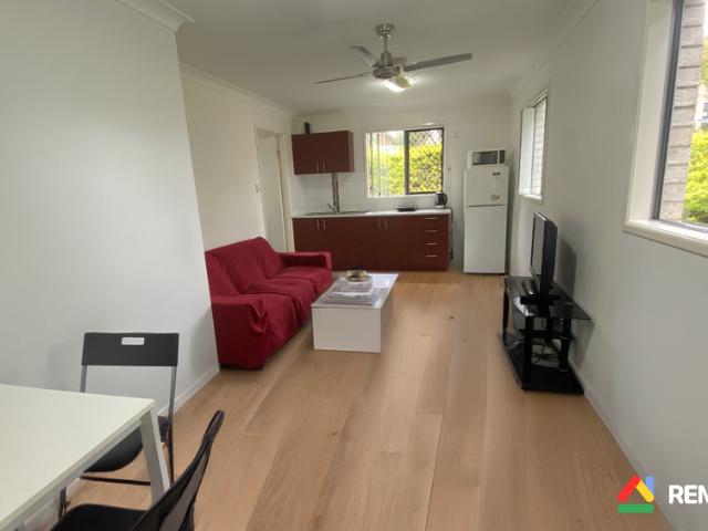 284 Troughton road, Coopers Plains, QLD 4108
