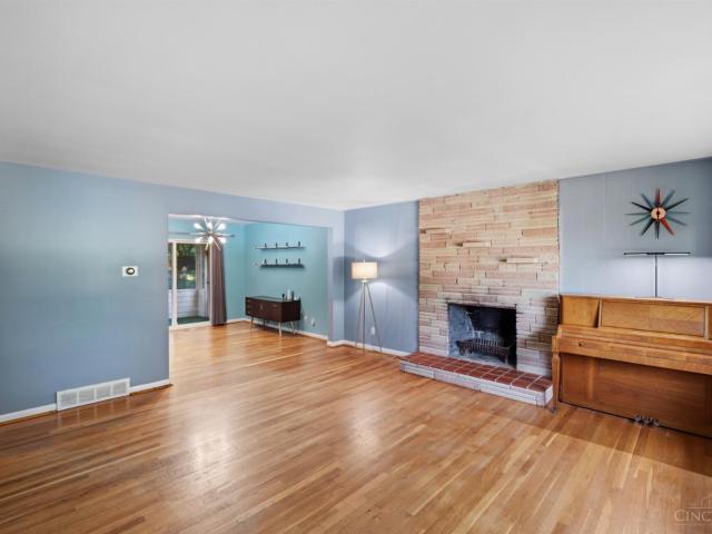 2855 Almester Drive