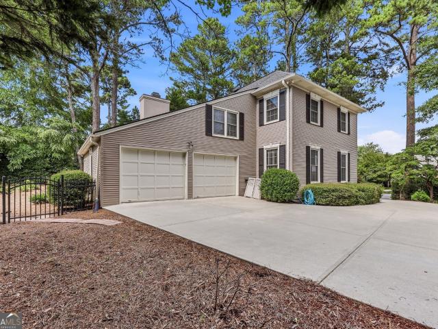 2859 Village Court