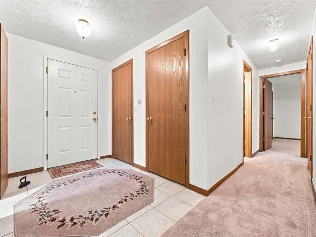 2850 Edgecliff Road 35