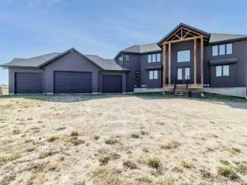 28513 Township Road 374, Rural Red Deer County, AB, T4N 5E4 Luxury House for sale | Listing ID A2314 | Royal LePage Carriage Trade Luxury Properties