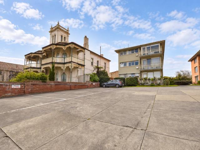 28/510 Glenferrie Rd, Hawthorn