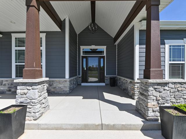 28516 Blue Crane Ct