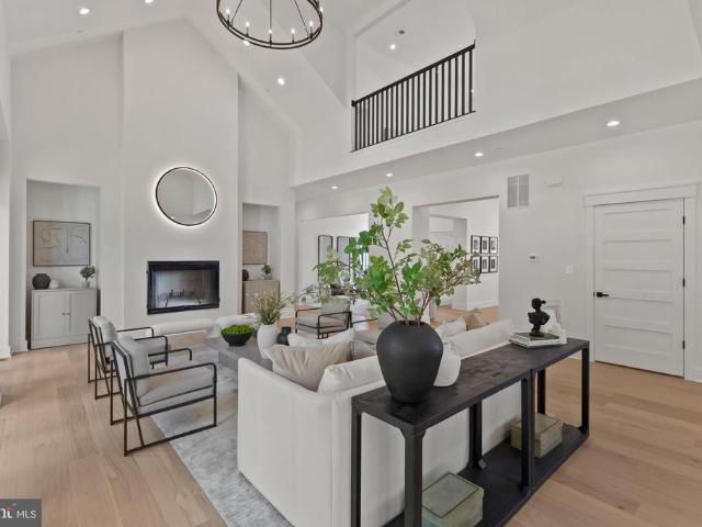 2851 Orpheus Drive