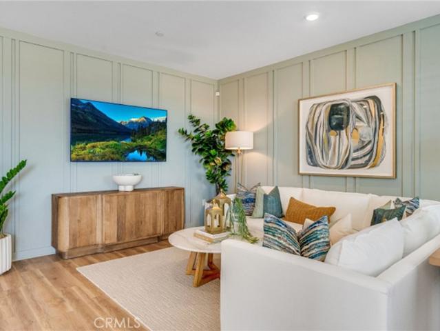 2851 E Amberley Privado