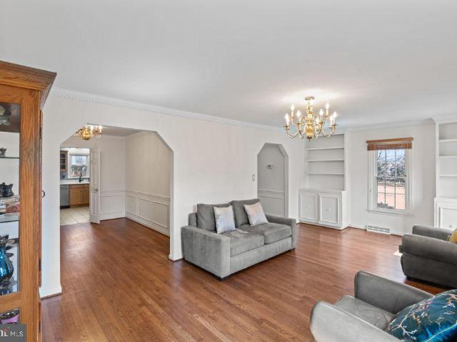 2851 Yarn Court