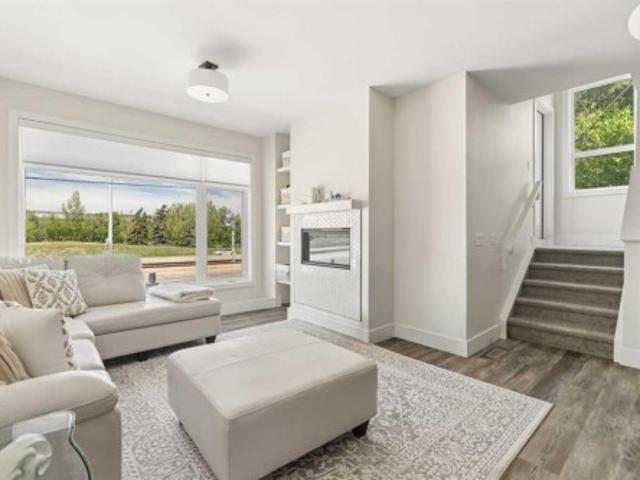 2851 12 Avenue Sw, Calgary, AB, T3C 3Y7 townhouse for sale | Listing ID A2316 | Royal LePage