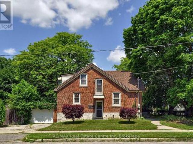 285 Albert Street W, Waterloo, ON, N2L 3T9 house for sale | Listing ID X13610 | Royal LePage