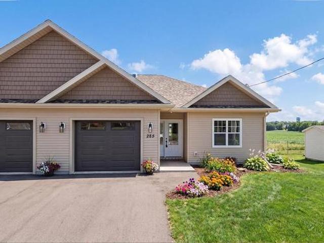 285 Greenwood Drive, Summerside, PE, C1N 4J9 house for sale | Listing ID 202603 | Royal LePage