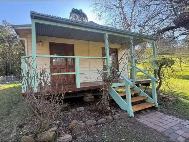 285 Gresford Road, Paterson House for rent Listed by Jemma We.