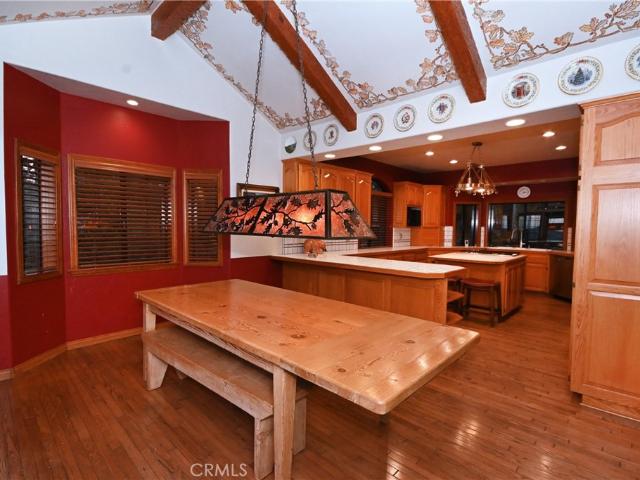 285 N Fairway