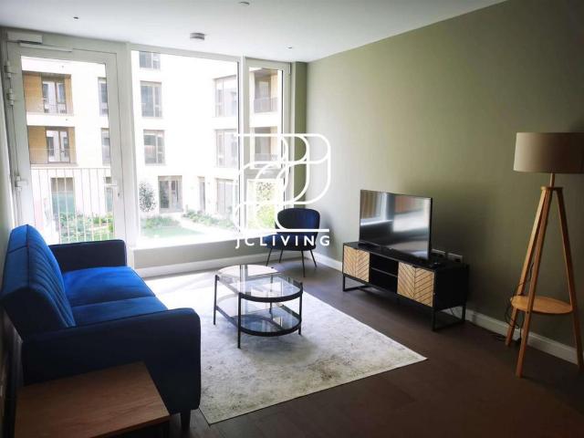 285 Kennington Lane, London 2 bed flat to rent £3,601 pcm £831 pw
