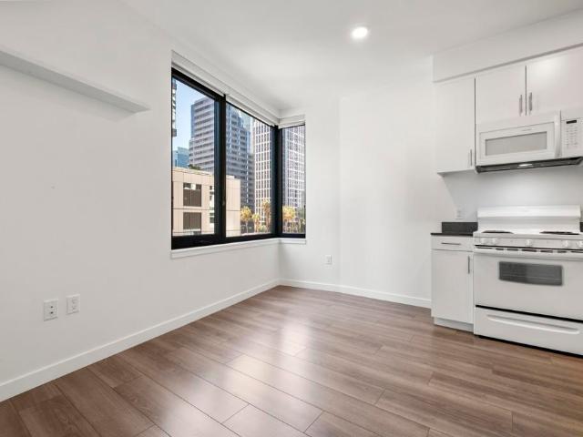 285 Main Street 404