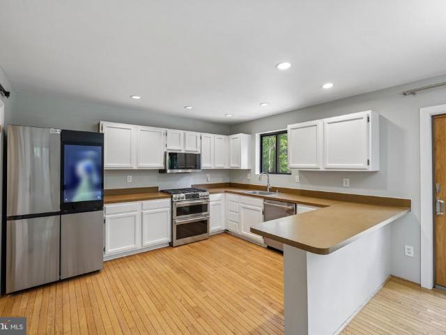 285 Michener Court E