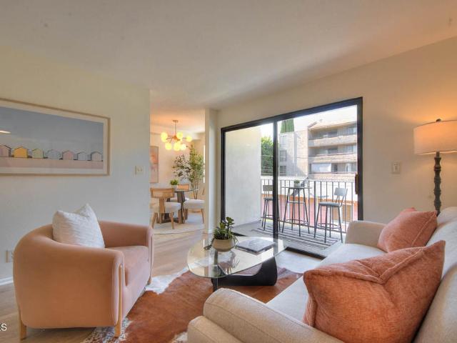 285 S Sierra Madre Boulevard E