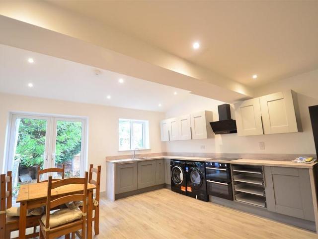 285 Quinton Road, Metchley, B17 0RB, United Kingdom | 4 bed townhouse for rent #136604287 | Rentberry