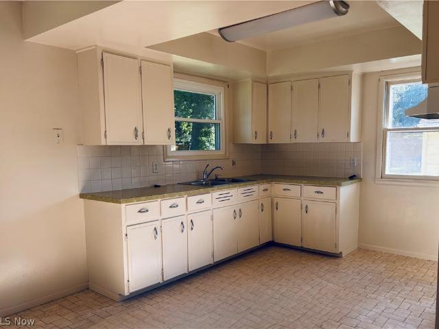 285 W Magnet Street