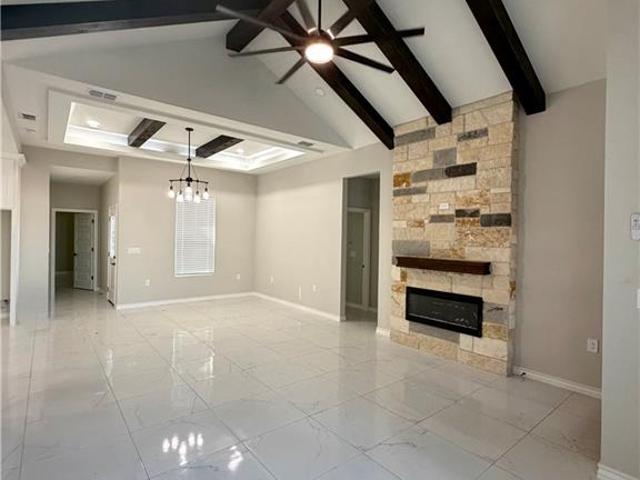 2865 Golden Eagle Loop