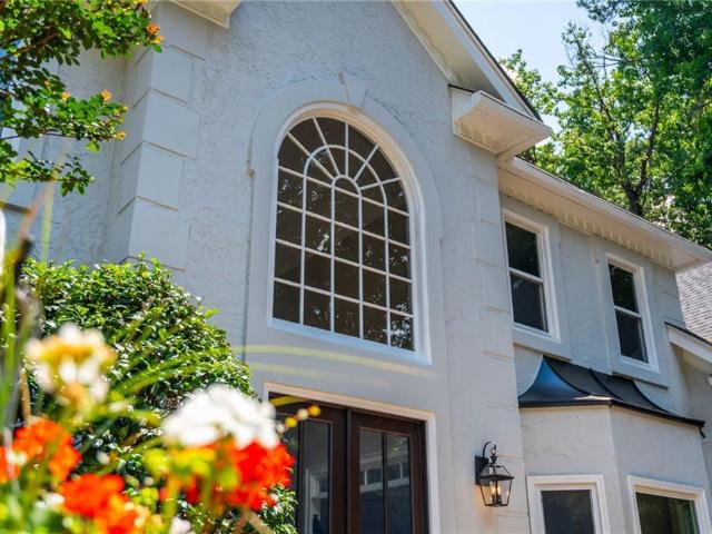 2865 Stoneglen Close