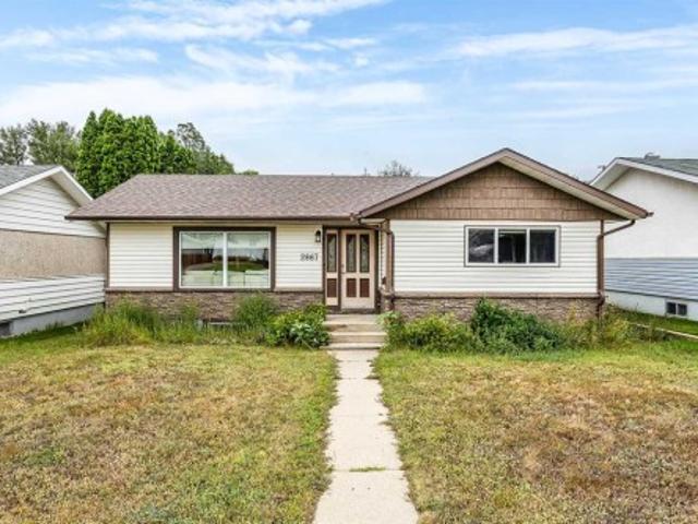 2867 16 Ave Se, Medicine Hat, AB, T1A 3T8 house for sale | Listing ID A2337 | Royal LePage