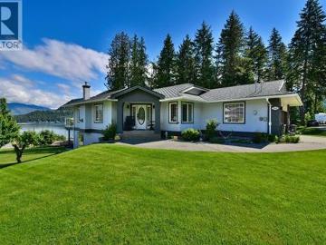 2860 Marine Drive, Blind Bay, BC, V0E 1H1 house for sale | Listing ID 10387 | Royal LePage