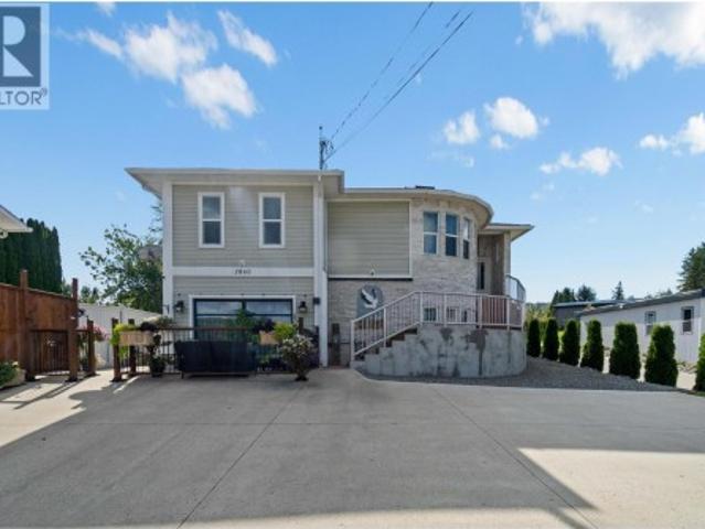 2860 15 Avenue Ne, Salmon Arm, BC, V1E 2B6 house for sale | Listing ID 10398 | Royal LePage