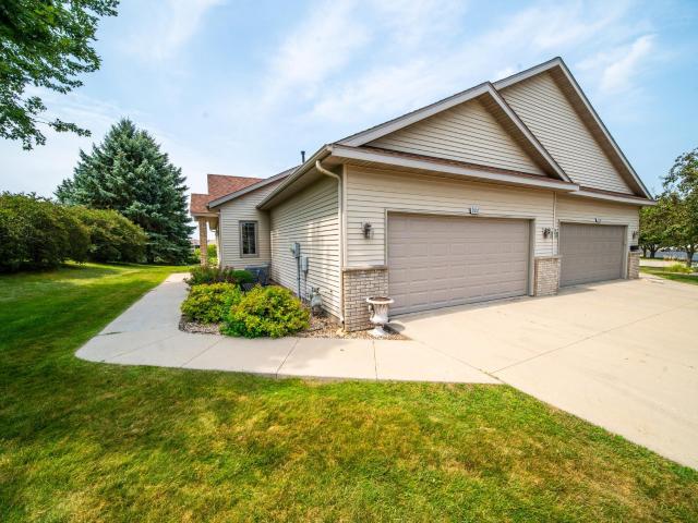 2862 Century Ct NE