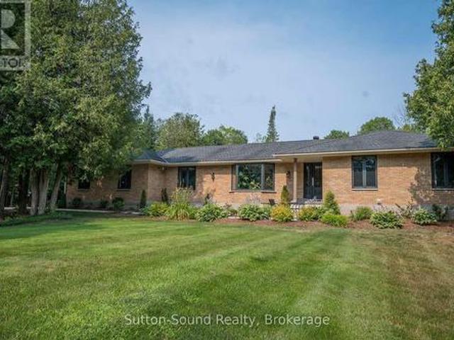 286 Balmy Beach Road N, Georgian Bluffs, ON, N4K 5N4 house for sale | Listing ID X13616 | Royal LePage