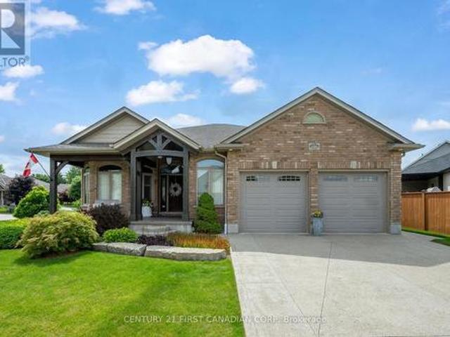 286 Dufferin Street, Central Elgin Belmont, ON, N0L 1B0 house for sale | Listing ID X13503 | Royal LePage