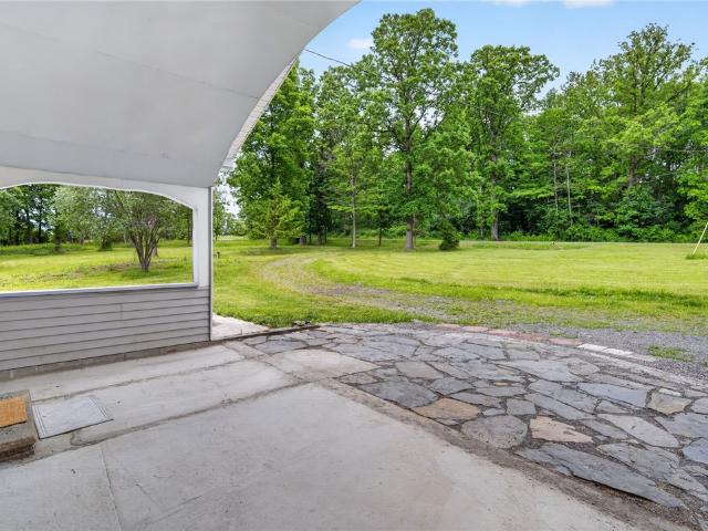 286 Holden Road