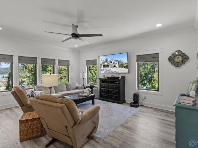 286 Mitchell Hollow Road